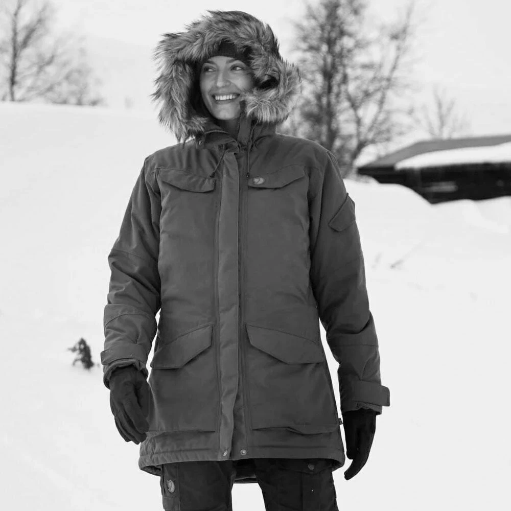 Brandneu 🌟 Fjällräven Nuuk Parka Winterparka Red Oak Damen 🎁 – Bild 7